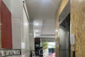 bán nhà 7 tâng 18 phòng mặt tiền bắc sơn gần bãi tắm hòn chồng .